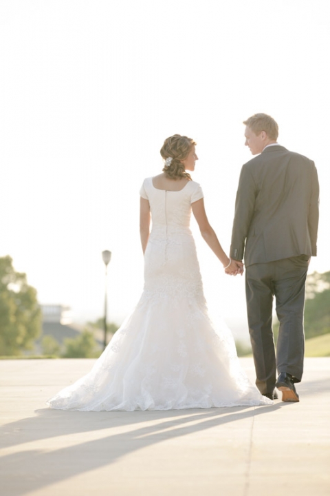 Bridals-2011-08-16-Erin-Travis-Utah-Wedding-and-Portrait-Photographer-Classy-Bridals025IMG_7579-Blog(pp_w480_h720)