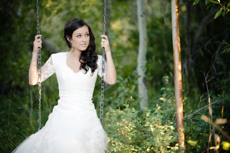 Bridals-2011-09-01-Ali-Mike-Utah-Wedding-and-Portrait-Photographer-Canyon-Bridals-Elisabeth-Kate-Photography027IMG_5183-Blog(pp_w768_h511)