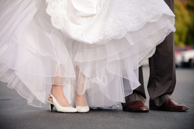 Bridals-2011-10-21-Kimmie-Justin-Utah-Wedding-and-Portrait-Photographer-Logan-LDS-Temple-Wedding001IMG_2989-Blog(pp_w768_h511)
