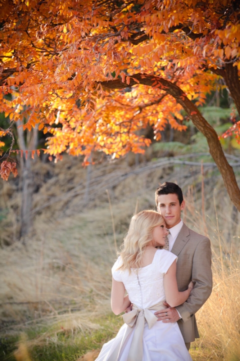 Bridals-2011-10-28-Lindsay-Lyndon-Utah-Wedding-and-Portrait-Photographer-Fall-Bridals-UT001IMG_4984-Blog(pp_w480_h720)
