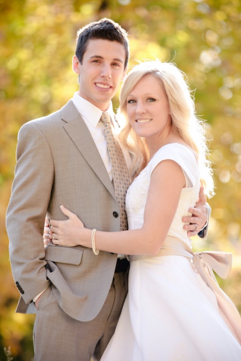 Bridals-2011-10-28-Lindsay-Lyndon-Utah-Wedding-and-Portrait-Photographer-Fall-Bridals-UT016IMG_4832-Blog(pp_w480_h720)