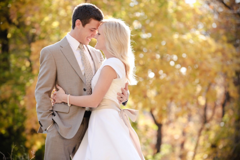 Bridals-2011-10-28-Lindsay-Lyndon-Utah-Wedding-and-Portrait-Photographer-Fall-Bridals-UT019IMG_4837-Blog(pp_w768_h511)
