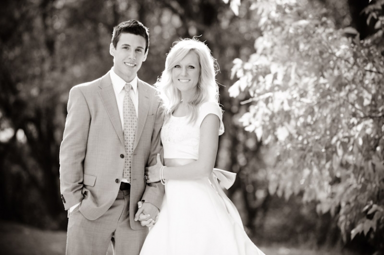 Bridals-2011-10-28-Lindsay-Lyndon-Utah-Wedding-and-Portrait-Photographer-Fall-Bridals-UT023IMG_4898-Blog(pp_w768_h511)
