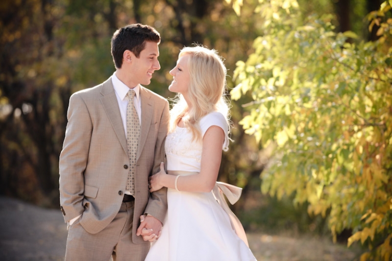 Bridals-2011-10-28-Lindsay-Lyndon-Utah-Wedding-and-Portrait-Photographer-Fall-Bridals-UT026IMG_4904-Blog(pp_w768_h511)