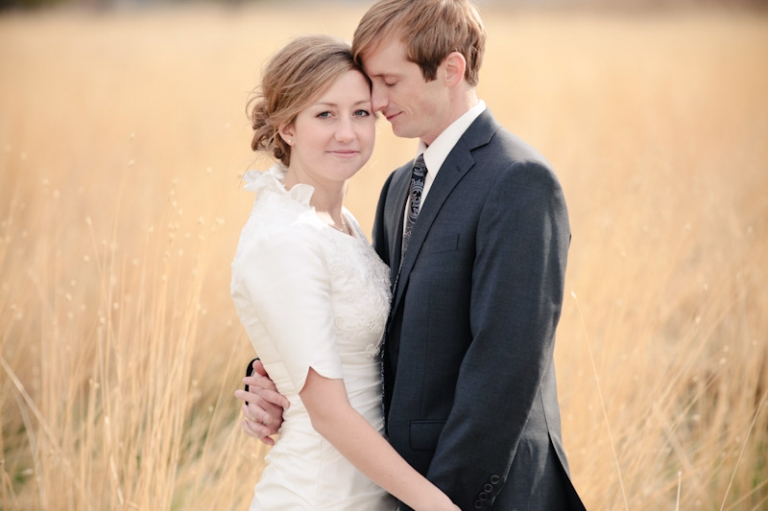 Bridals-2011-10-Laura-Nate-Utah-Wedding-and-Portrait-Photographer-Fall-Bridals-Utah013IMG_5952-Blog(pp_w768_h511)