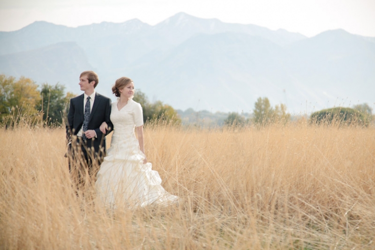 Bridals-2011-10-Laura-Nate-Utah-Wedding-and-Portrait-Photographer-Fall-Bridals-Utah016IMG_5887-Blog(pp_w768_h511)