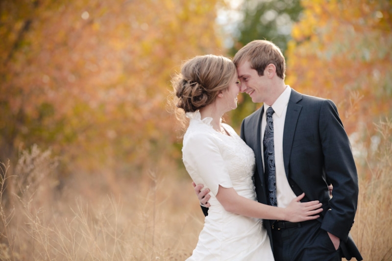 Bridals-2011-10-Laura-Nate-Utah-Wedding-and-Portrait-Photographer-Fall-Bridals-Utah026IMG_5596-Blog(pp_w768_h511)