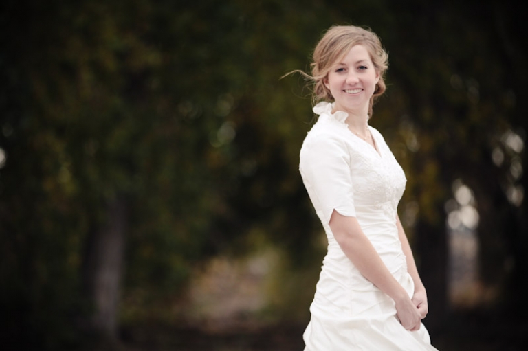Bridals-2011-10-Laura-Nate-Utah-Wedding-and-Portrait-Photographer-Fall-Bridals-Utah031IMG_6038-Blog(pp_w768_h511)