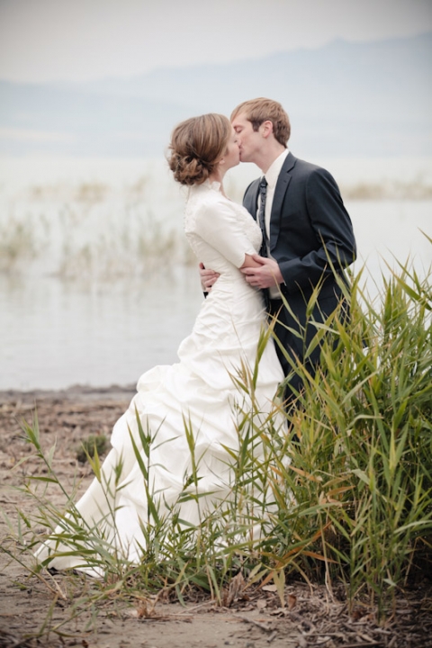 Bridals-2011-10-Laura-Nate-Utah-Wedding-and-Portrait-Photographer-Fall-Bridals-Utah035IMG_6074-Blog(pp_w480_h720)