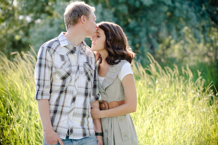 Engagements-2011-07-20-Erin-Travis-Utah-Wedding-and-Portrait-Photographer-Summer-Nature-Engagements005IMG_6304-Blog(pp_w768_h511)