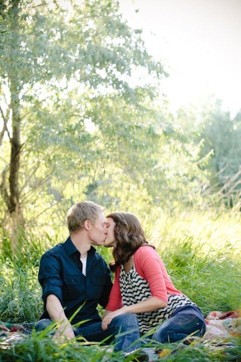 Engagements-2011-07-20-Erin-Travis-Utah-Wedding-and-Portrait-Photographer-Summer-Nature-Engagements015IMG_6365-Blog(pp_w480_h720)