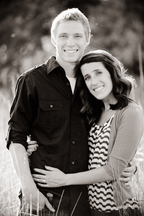 Engagements-2011-07-20-Erin-Travis-Utah-Wedding-and-Portrait-Photographer-Summer-Nature-Engagements018IMG_6435-Blog(pp_w480_h720)