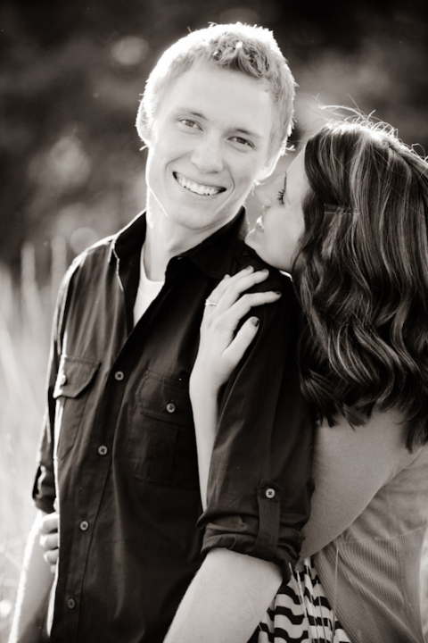 Engagements-2011-07-20-Erin-Travis-Utah-Wedding-and-Portrait-Photographer-Summer-Nature-Engagements022IMG_6463-Blog(pp_w480_h720)