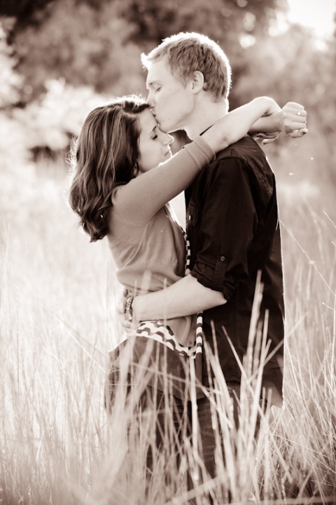 Engagements-2011-07-20-Erin-Travis-Utah-Wedding-and-Portrait-Photographer-Summer-Nature-Engagements024IMG_6518-Blog(pp_w480_h720)