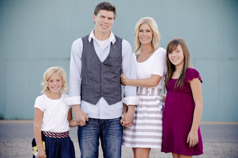 Family-2011-08-22-Montgomery-Family-Utah-Wedding-and-Portrait-Photographer-Family-Photography010IMG_1512-Blog(pp_w768_h511)