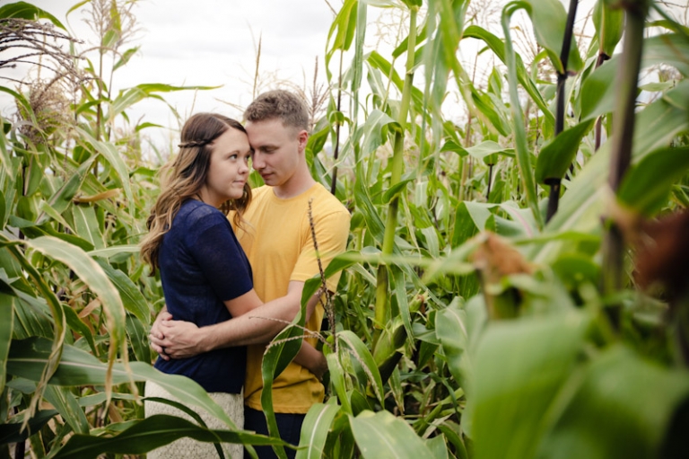 Family-2011-09-05-Campbell-Family-Utah-Wedding-and-Portrait-Photographer-Cute-engagements009IMG_8939-Blog(pp_w768_h511)