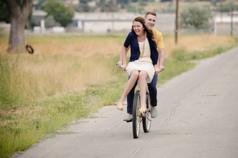 Family-2011-09-05-Campbell-Family-Utah-Wedding-and-Portrait-Photographer-Cute-engagements013IMG_8953-Blog(pp_w768_h511)