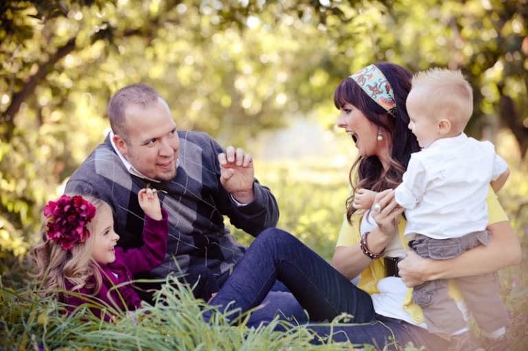 Family-2011-10-17-Family-Gardner-Utah-Wedding-and-Portrait-Photographer-Elisabeth-Kate-Photography-UT008IMG_0059-Blog(pp_w768_h511)