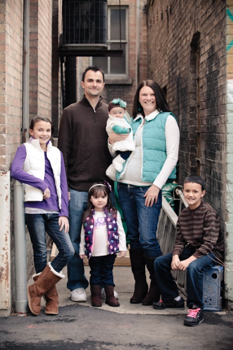 Family-2011-12-03-Larson-Family-Utah-Wedding-and-Portrait-Photographer-Family-Shoot001IMG_6010-Blog(pp_w480_h720)