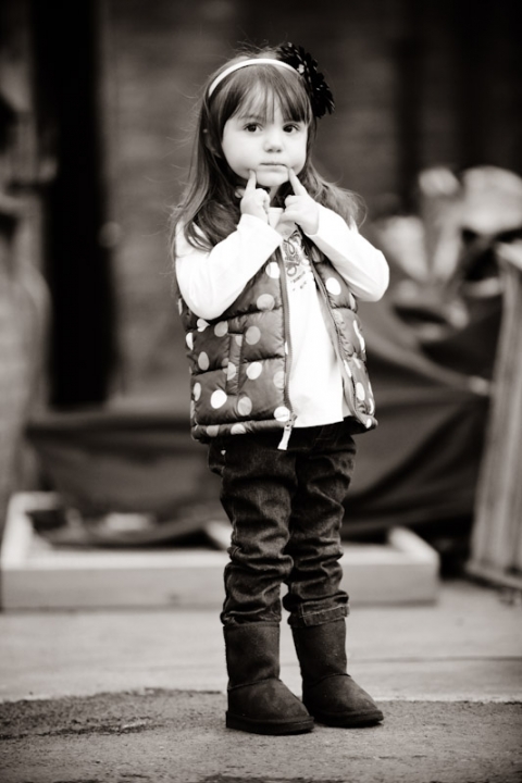 Family-2011-12-03-Larson-Family-Utah-Wedding-and-Portrait-Photographer-Family-Shoot002IMG_6069-Blog(pp_w480_h720)