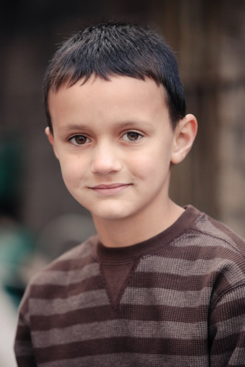 Family-2011-12-03-Larson-Family-Utah-Wedding-and-Portrait-Photographer-Family-Shoot003IMG_6052-Blog(pp_w480_h720)