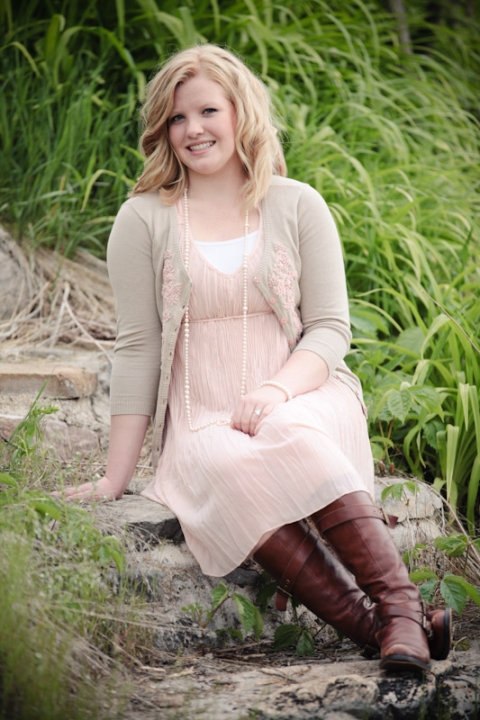 Portrait-2011-06-02-Maddi-Utah-Wedding-and-Portrait-Photographer-High-school-Senior-Portraits-UT005IMG_5805-Blog(pp_w480_h720)