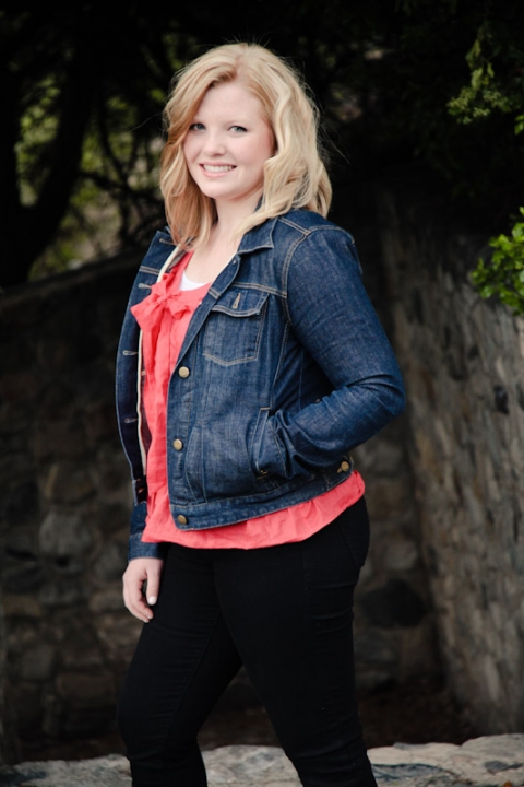 Portrait-2011-06-02-Maddi-Utah-Wedding-and-Portrait-Photographer-High-school-Senior-Portraits-UT018IMG_6113-Blog(pp_w480_h720)