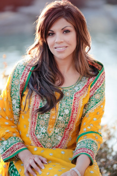 Wedding-2011-04-01-Pakistanian-Wedding-Utah-Wedding-and-Portrait-Photographer-henna-ceremony-Pakistanian-wedding-photographer013IMG_5817-Blog(pp_w480_h720)