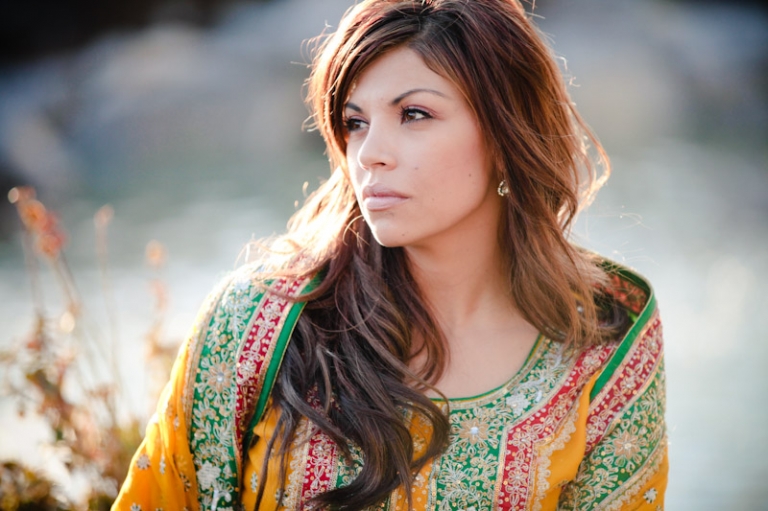 Wedding-2011-04-01-Pakistanian-Wedding-Utah-Wedding-and-Portrait-Photographer-henna-ceremony-Pakistanian-wedding-photographer014IMG_5813-Blog(pp_w768_h511)