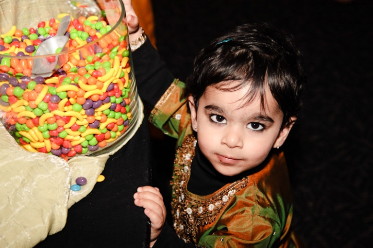 Wedding-2011-04-01-Pakistanian-Wedding-Utah-Wedding-and-Portrait-Photographer-henna-ceremony-Pakistanian-wedding-photographer030IMG_6226-Blog(pp_w768_h511)