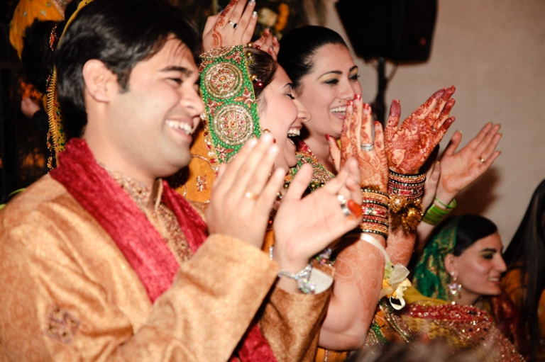 Wedding-2011-04-01-Pakistanian-Wedding-Utah-Wedding-and-Portrait-Photographer-henna-ceremony-Pakistanian-wedding-photographer042IMG_6584-Blog(pp_w768_h511)