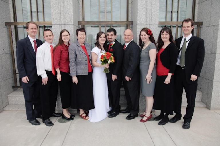 Wedding-2011-04-28-Melissa-Herschel-Utah-Wedding-and-Portrait-Photographer-Draper-Temple-My-Noahs-Reception005IMG_3017-Blog(pp_w768_h511)