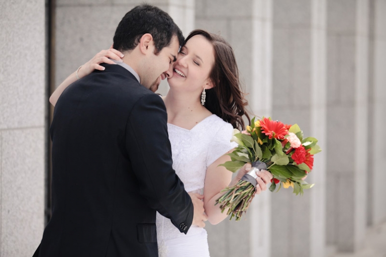 Wedding-2011-04-28-Melissa-Herschel-Utah-Wedding-and-Portrait-Photographer-Draper-Temple-My-Noahs-Reception010IMG_3287-Blog(pp_w768_h511)
