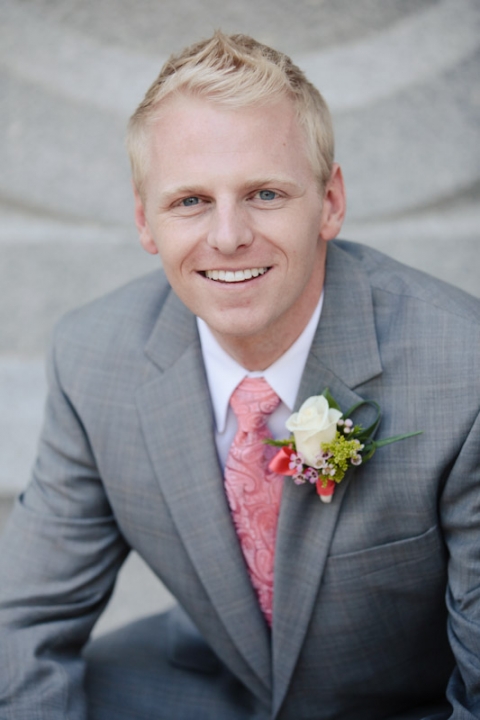 Wedding-2011-08-04-Aubrey-Jason-Utah-Wedding-and-Portrait-Photographer-SLC-Temple022IMG_0996-Blog(pp_w480_h720)