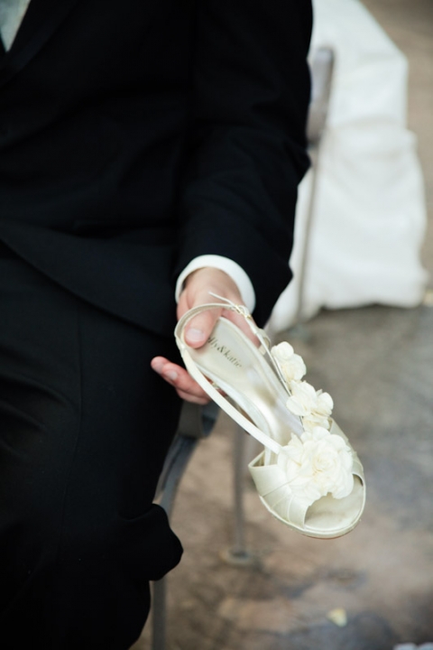 Wedding-2011-08-06-Chelsea-Kip-Utah-Wedding-and-Portrait-Photographer-The-Bungalow050IMG_3210-Blog(pp_w480_h720)