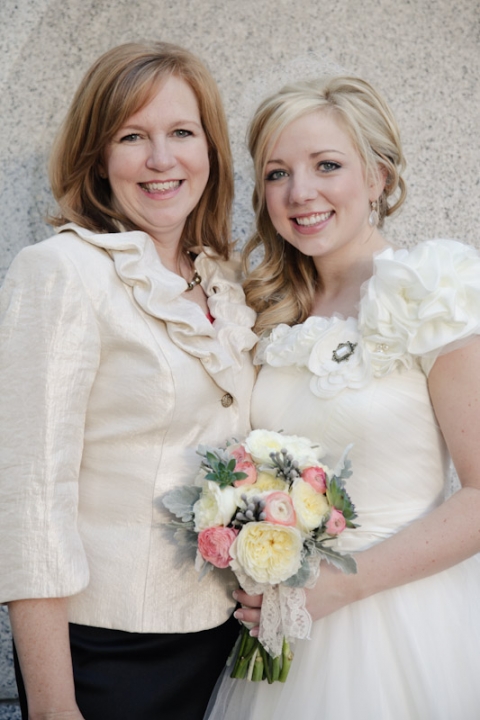 Wedding-2011-08-26-Whitney-Chris-Utah-Wedding-and-Portrait-Photographer-Cactus-Tropicals008IMG_2831-Blog(pp_w480_h720)