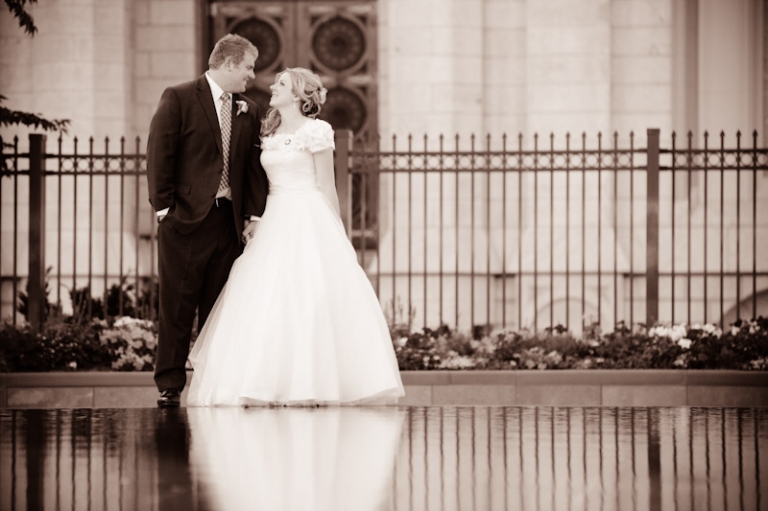 Wedding-2011-08-26-Whitney-Chris-Utah-Wedding-and-Portrait-Photographer-Cactus-Tropicals029IMG_1730-Blog(pp_w768_h511)