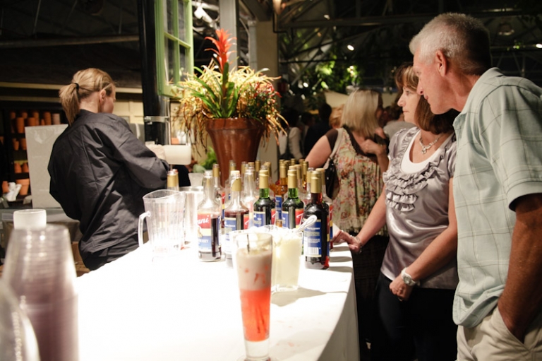 Wedding-2011-08-26-Whitney-Chris-Utah-Wedding-and-Portrait-Photographer-Cactus-Tropicals073IMG_3336-Blog(pp_w768_h511)