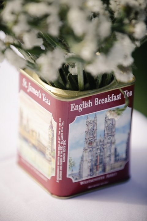 Wedding-2011-09-24-Shannon-Ty-Utah-Wedding-and-Portrait-Photographer-Backyard-vintage-Wedding013IMG_5134-Blog(pp_w480_h720)