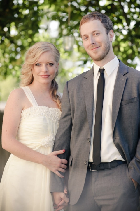 Wedding-2011-09-24-Shannon-Ty-Utah-Wedding-and-Portrait-Photographer-Backyard-vintage-Wedding038IMG_5234-Blog(pp_w480_h720)