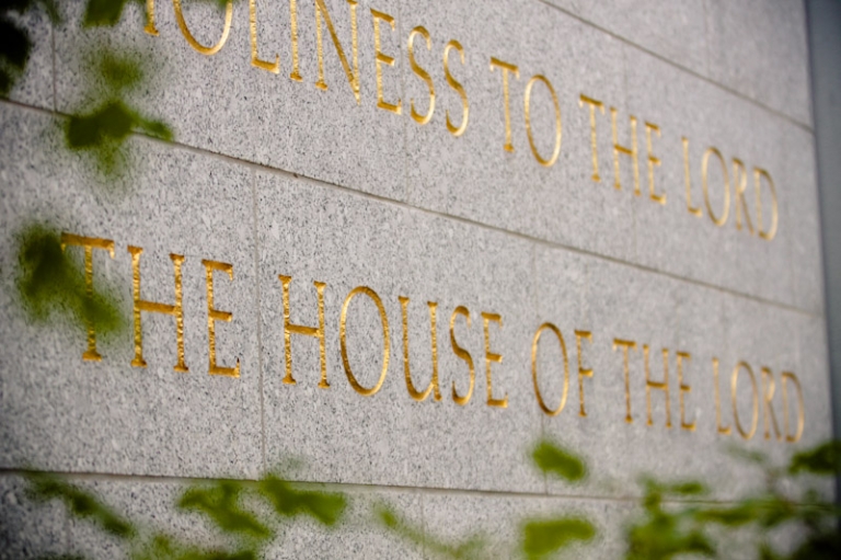 Wedding-2011-10-06-Ali-Mike-Utah-Wedding-and-Portrait-Photographer-SLC-Temple-Millcreek-inn001IMG_0957-Blog(pp_w768_h511)