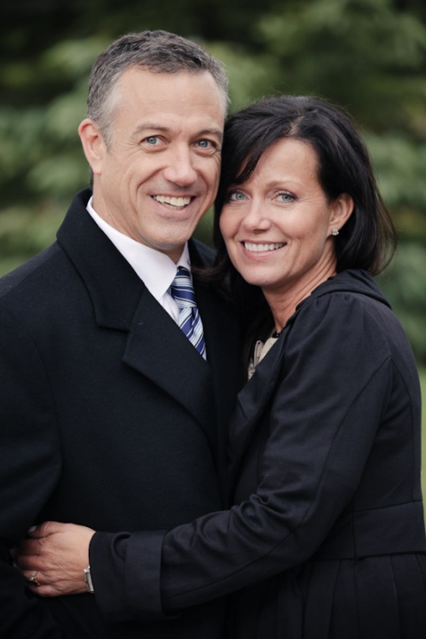 Wedding-2011-10-06-Ali-Mike-Utah-Wedding-and-Portrait-Photographer-SLC-Temple-Millcreek-inn013IMG_1873-Blog(pp_w480_h720)