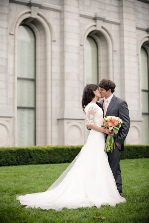 Wedding-2011-10-06-Ali-Mike-Utah-Wedding-and-Portrait-Photographer-SLC-Temple-Millcreek-inn020IMG_1511-Blog(pp_w480_h720)