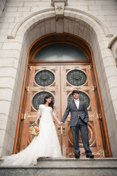 Wedding-2011-10-06-Ali-Mike-Utah-Wedding-and-Portrait-Photographer-SLC-Temple-Millcreek-inn022IMG_1584-Blog(pp_w480_h720)