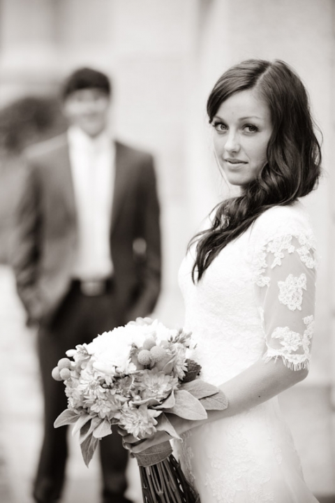 Wedding-2011-10-06-Ali-Mike-Utah-Wedding-and-Portrait-Photographer-SLC-Temple-Millcreek-inn025IMG_1610-Blog(pp_w480_h720)