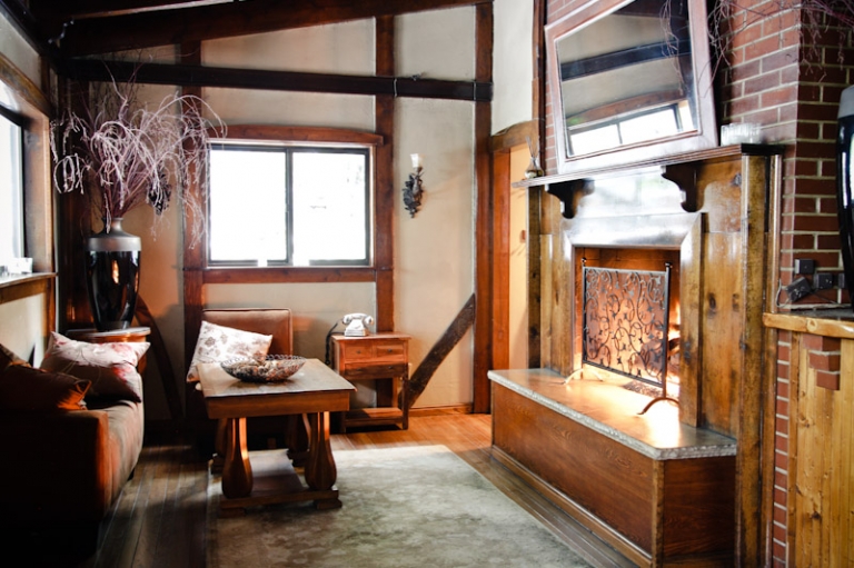 Wedding-2011-10-06-Ali-Mike-Utah-Wedding-and-Portrait-Photographer-SLC-Temple-Millcreek-inn037IMG_1920-Blog(pp_w768_h511)