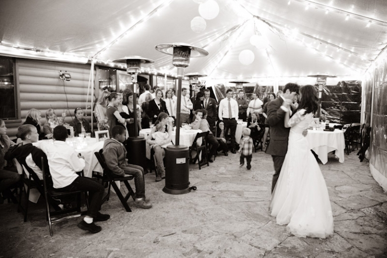 Wedding-2011-10-06-Ali-Mike-Utah-Wedding-and-Portrait-Photographer-SLC-Temple-Millcreek-inn051IMG_2308-Blog(pp_w768_h511)