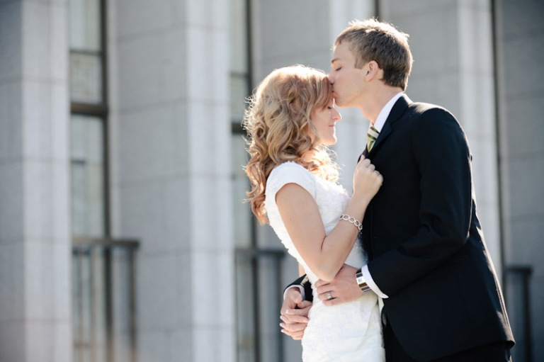 Wedding-2011-10-20-Vanessa-Marc-Utah-Wedding-and-Portrait-Photographer-Le-Gardin-UT015IMG_1712-Blog(pp_w768_h511)