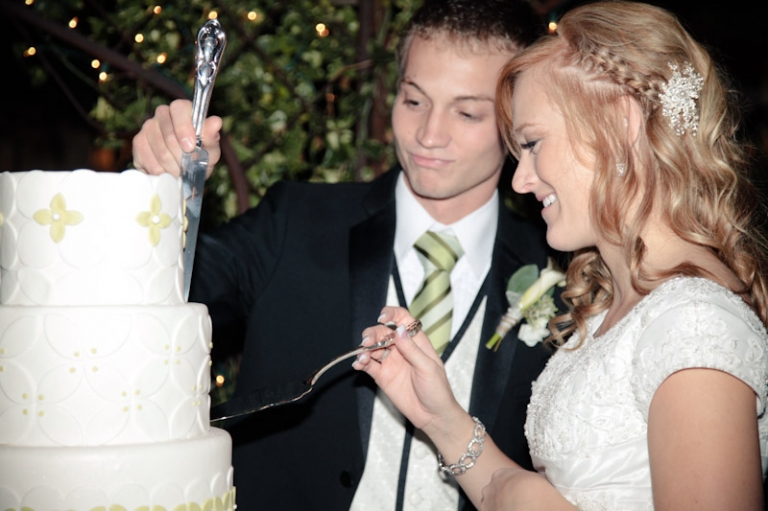 Wedding-2011-10-20-Vanessa-Marc-Utah-Wedding-and-Portrait-Photographer-Le-Gardin-UT053IMG_2328-Blog(pp_w768_h511)