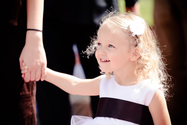 Weddings-2011-06-20-Melissa-Graig-Utah-Wedding-and-Portrait-Photographer-Wadley-Farms-Wedding-lawn-games004IMG_5551-Blog(pp_w768_h511)